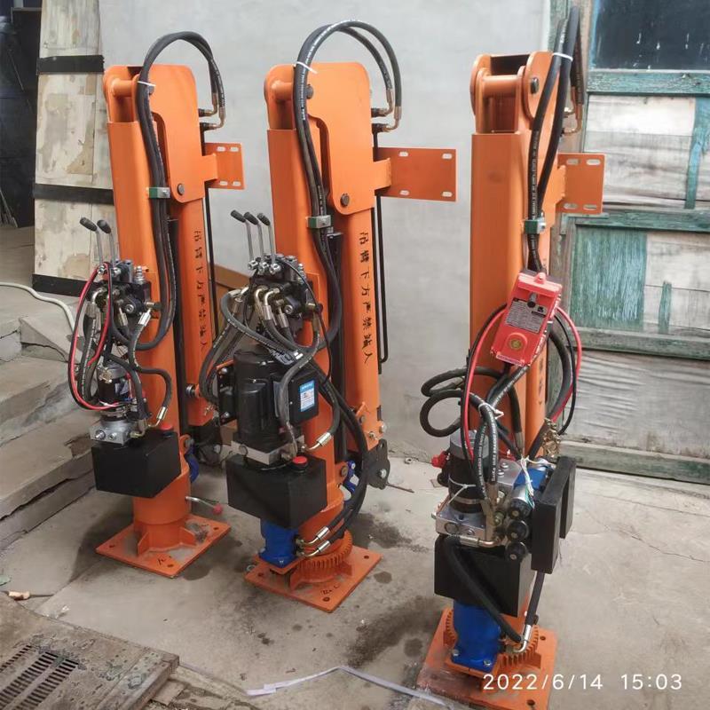 库车县重汽蓝牌随车吊 3.2吨 国六动力强 液压驱动 农用自卸起重机